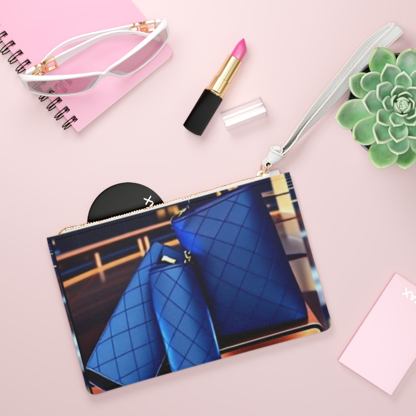 Chic Designer Clutch Bag, Stylish Accessory, Perfect Gift for Her, Fashion Statement, Evening Out, Handheld Purse