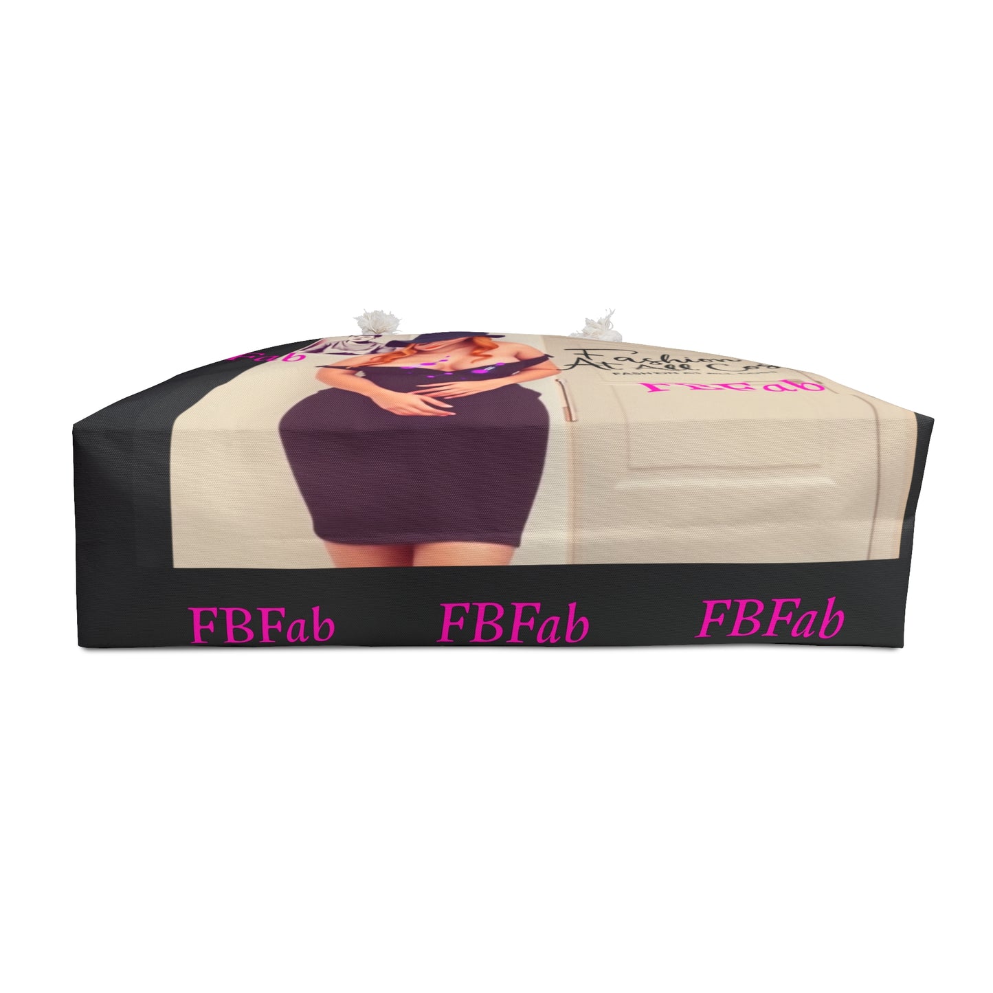 Chic Weekender Bag with Fashion Print - Stylish Travel Tote for Trendsetters