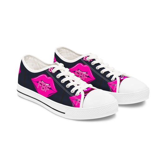 Bold Lip Print Women's Low Top Sneakers, Trendy Canvas Shoes, Perfect for Casual Outings, Gift for Friends, Unique Fashion Statement